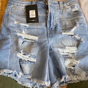 Size 1 fashion nova Bermuda shorts